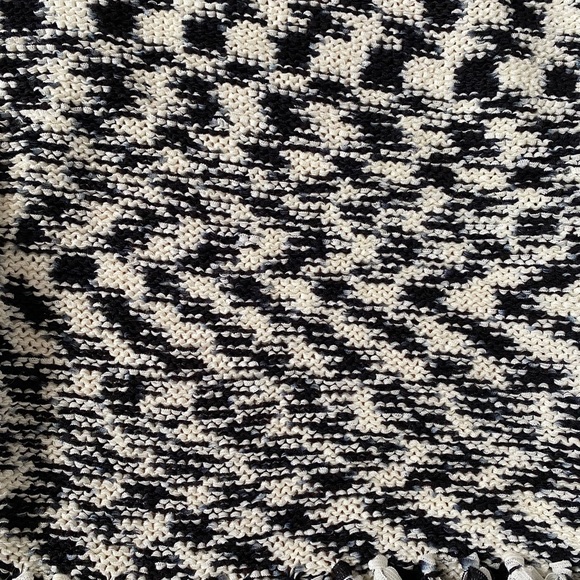 CHICO'S BLACK & WHITE STRIPEY FRINGE SANYA CARDIGAN SWEATER $109 SIZE 1 BOHO - Picture 10 of 12